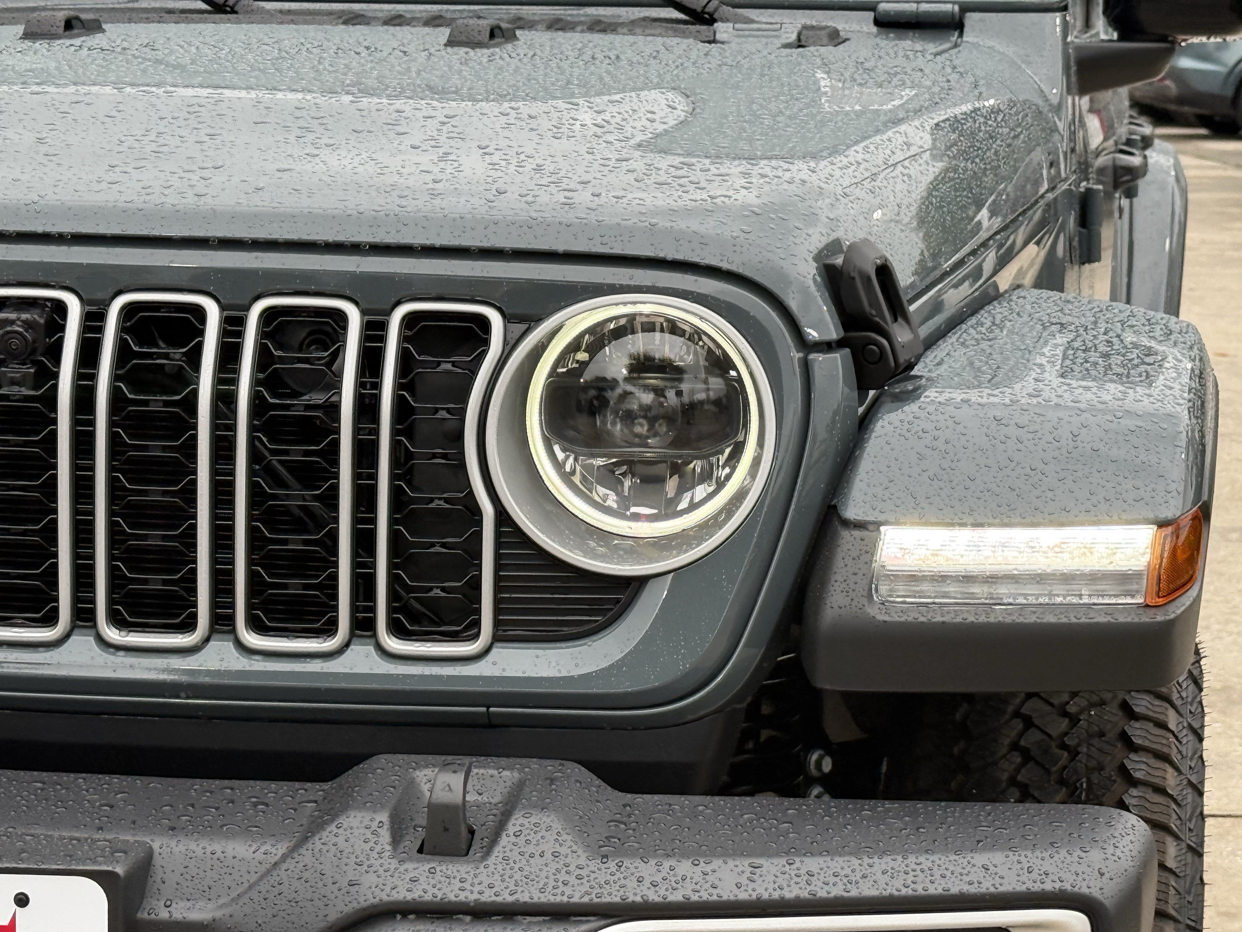 New 2026 Jeep Wrangler Unlimited Sahara AWD/4WD image 8