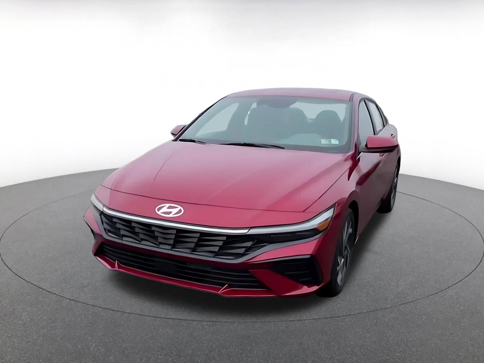 Used 2025 Hyundai Elantra SEL image 6