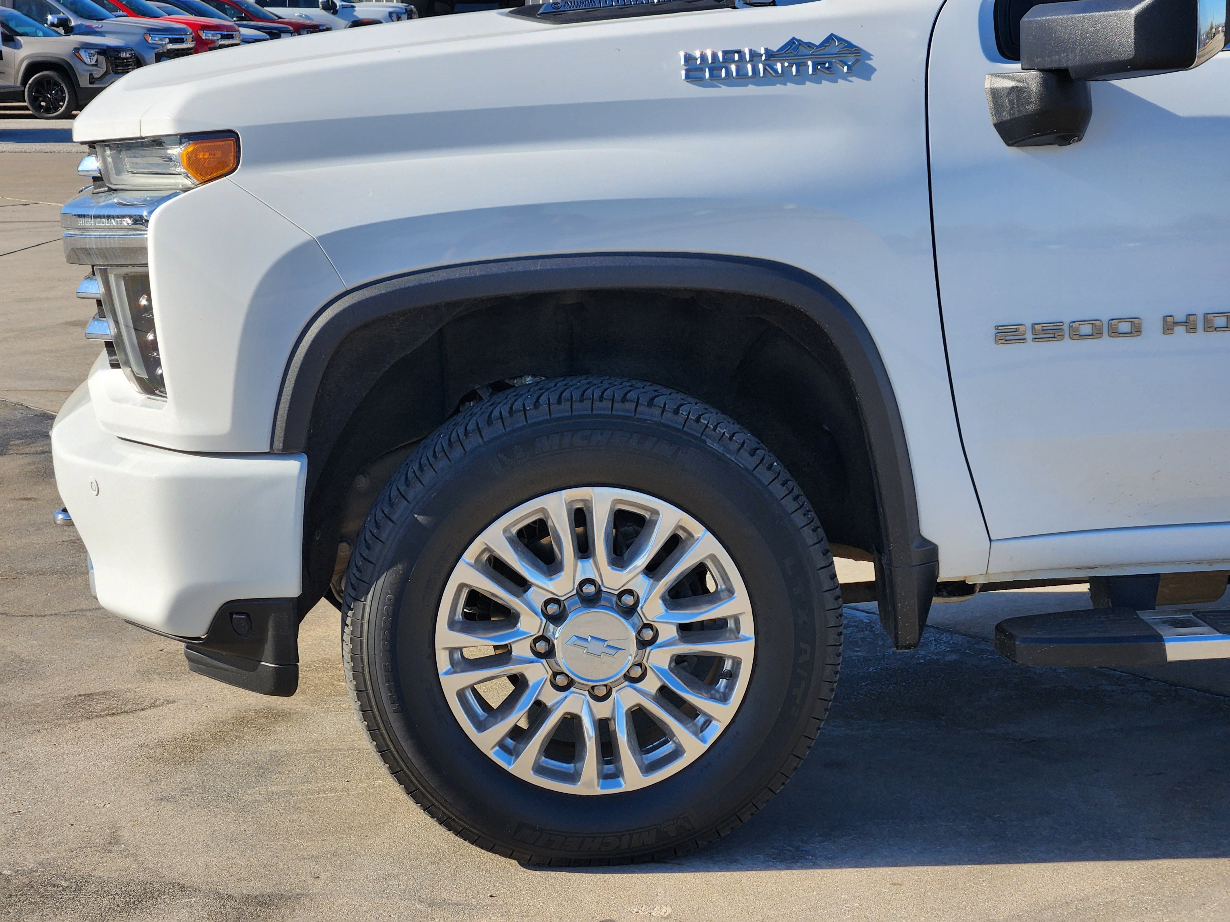 Certified 2020 Chevrolet Silverado 2500 High Country w/ Technology Package image 8