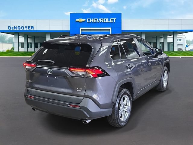 Used 2021 Toyota RAV4 XLE w/ Convenience Package AWD/4WD image 8