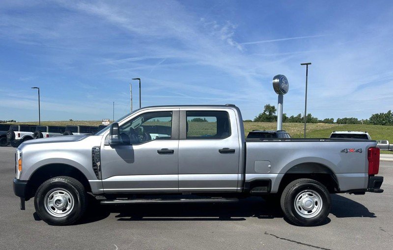 Used 2023 Ford F250 XL AWD/4WD image 5