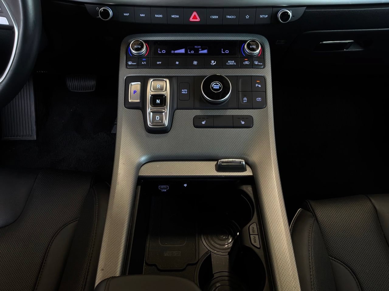 Used 2025 Hyundai Palisade SEL FWD image 16