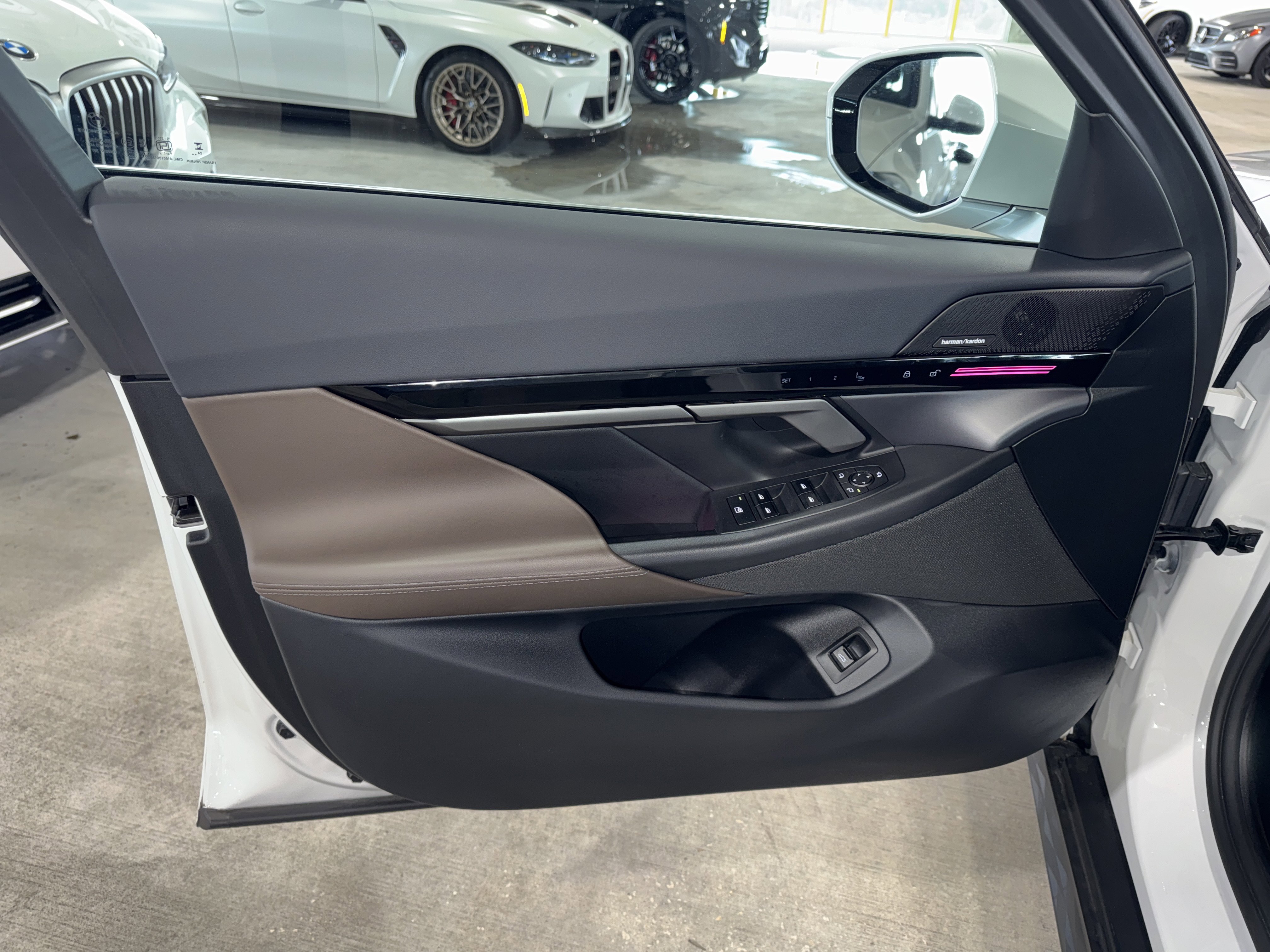 Certified 2025 BMW 530i xDrive w/ Premium Package image 17