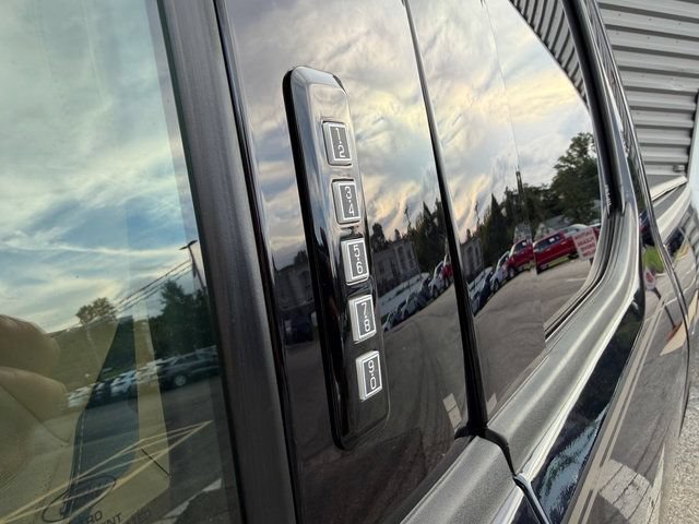 Used 2022 Ford F150 Lariat w/ Equipment Group 502A High AWD/4WD image 16