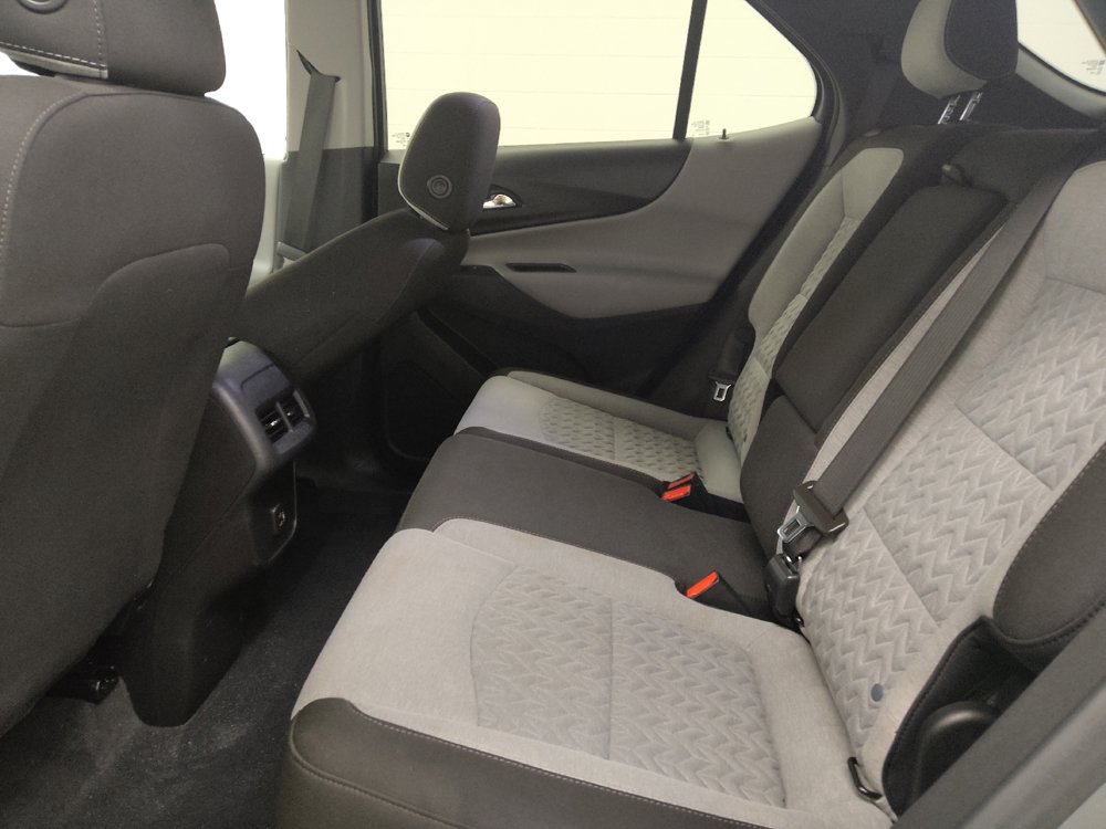 Used 2023 Chevrolet Equinox LT FWD image 18