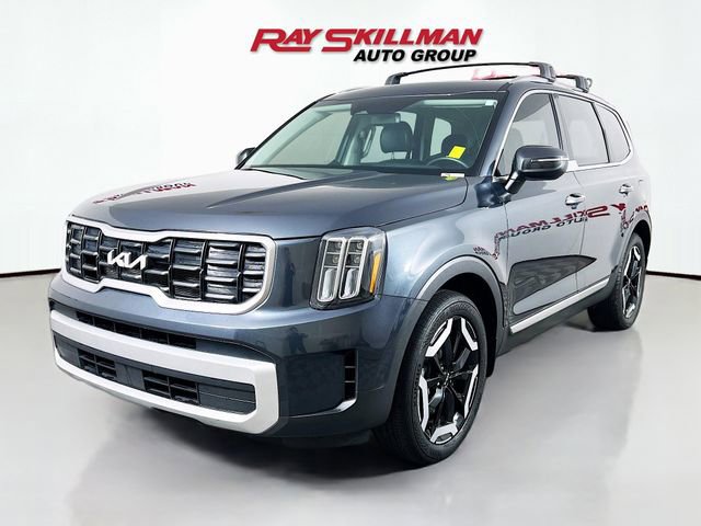 Used 2024 Kia Telluride S w/ S Sunroof Package FWD image 3