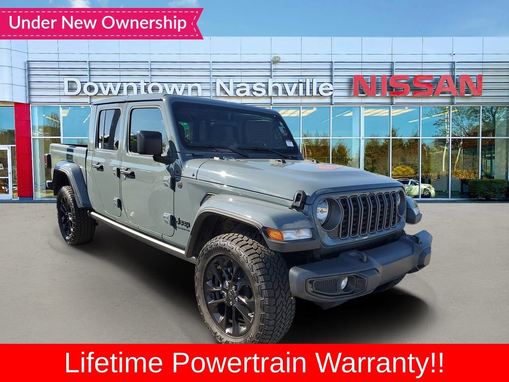 Used 2025 Jeep Gladiator Sport