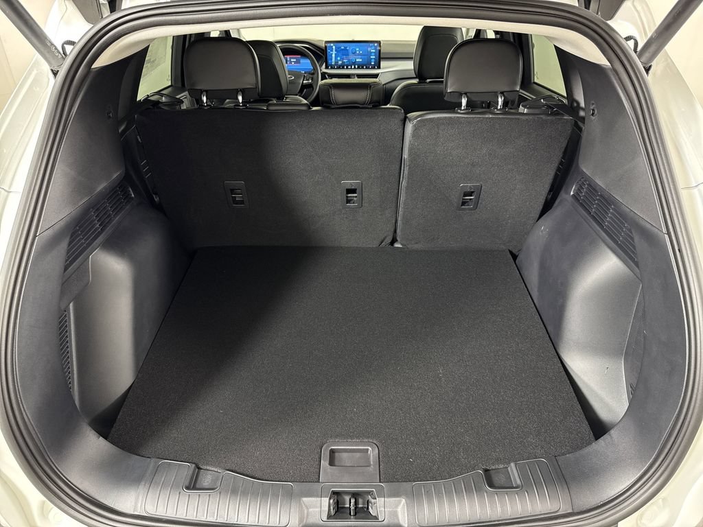 New 2025 Ford Escape SE w/ PHEV Premium Package FWD image 46