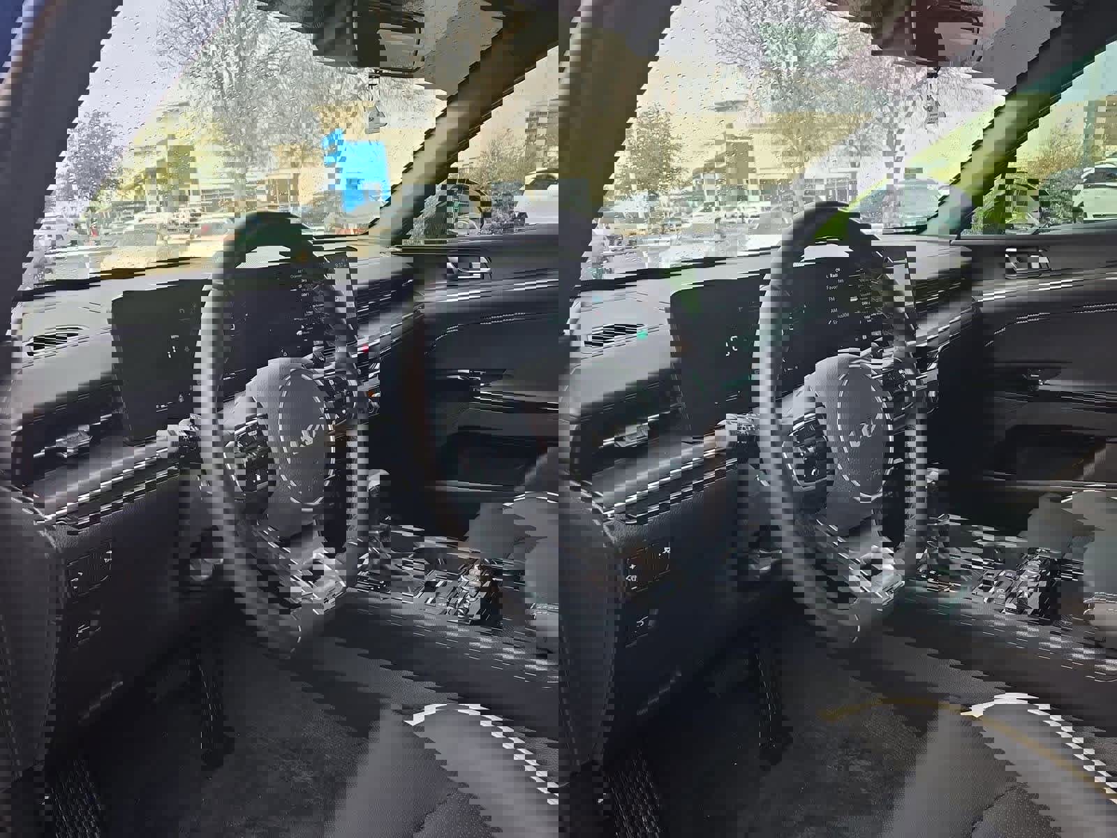 Certified 2025 Kia K5 GT-Line image 2