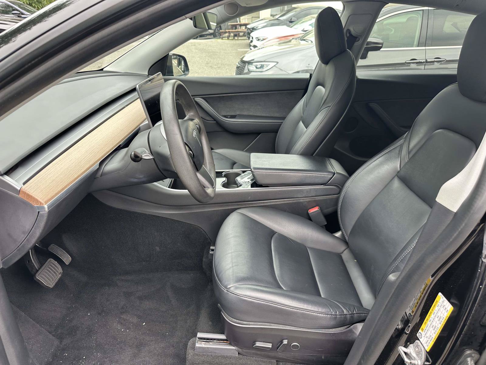 Used 2021 Tesla Model Y Long Range AWD/4WD image 14