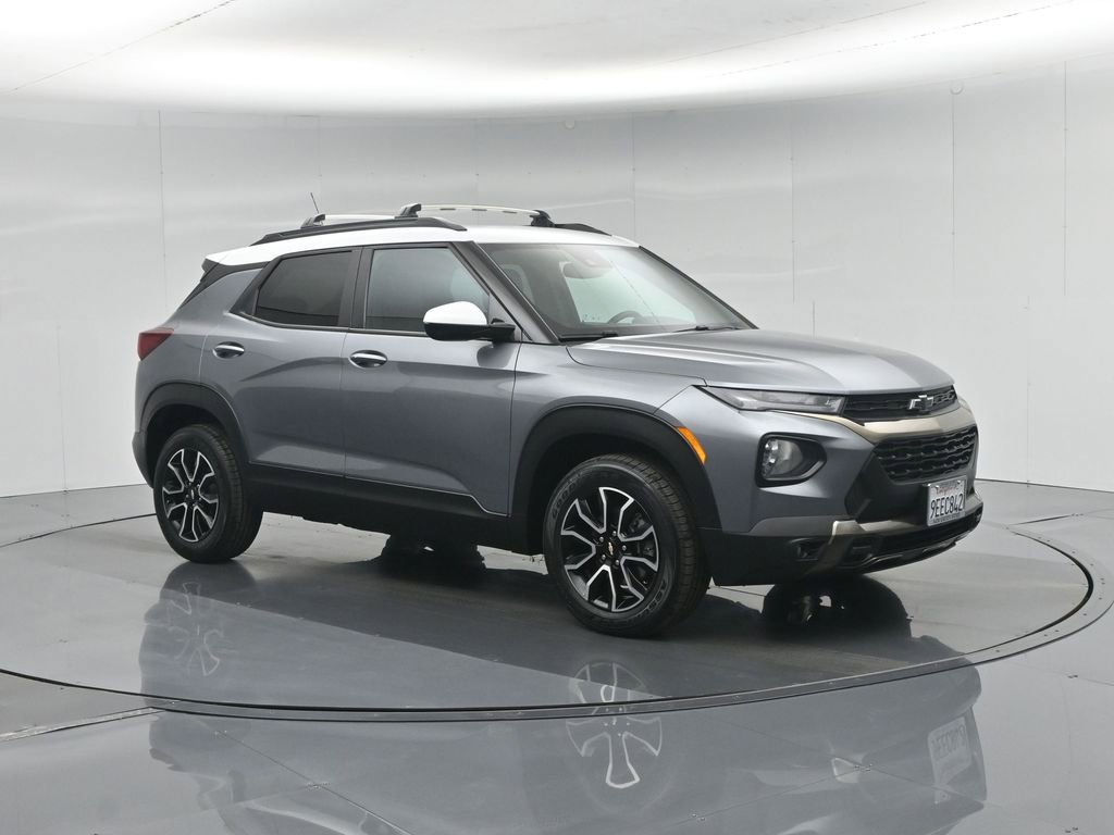 Used 2021 Chevrolet TrailBlazer ACTIV w/ Technology Package image 7