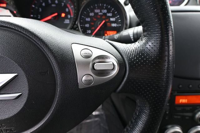 Used 2009 Nissan 370Z Touring RWD image 26