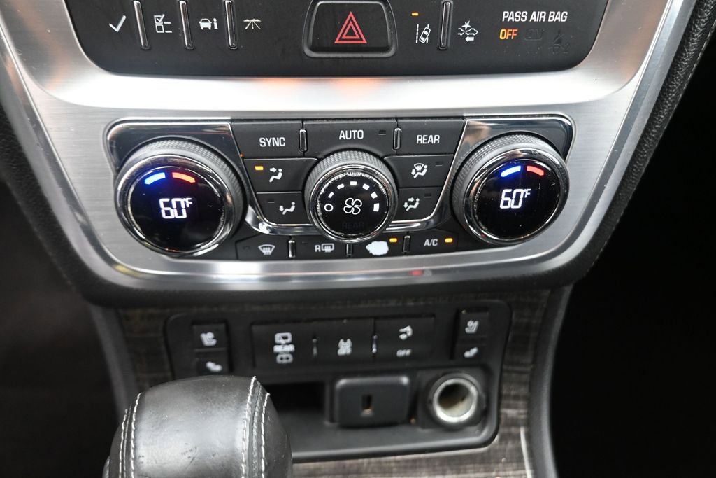 Used 2015 GMC Acadia SLT w/ Technology Package FWD image 9