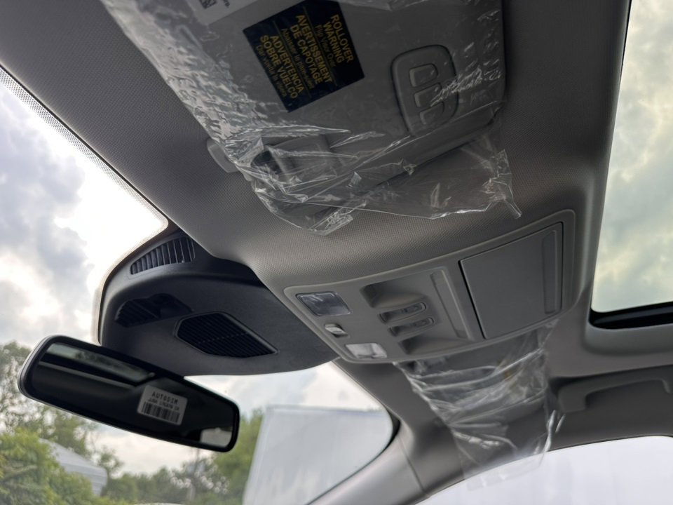 New 2025 Ford Escape SE w/ PHEV Premium Package image 31