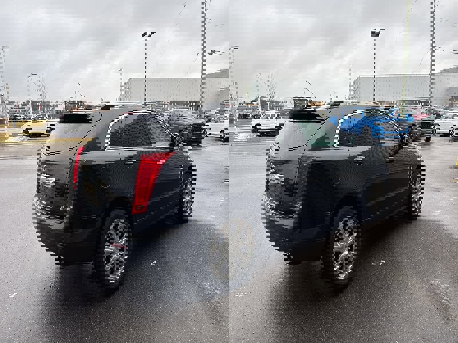 Used 2016 Cadillac SRX Performance w/ Driver Awareness Package image 4