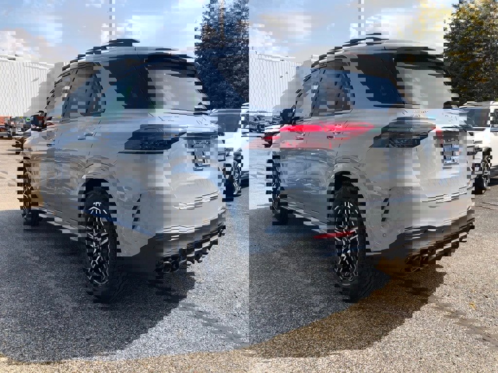 New 2026 Mercedes-Benz GLE 53 AMG 4MATIC image 4