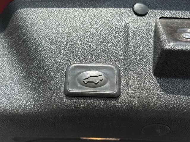 Used 2015 GMC Acadia SLT image 17