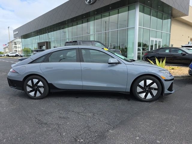 Used 2024 Hyundai Ioniq 6 SE RWD image 21