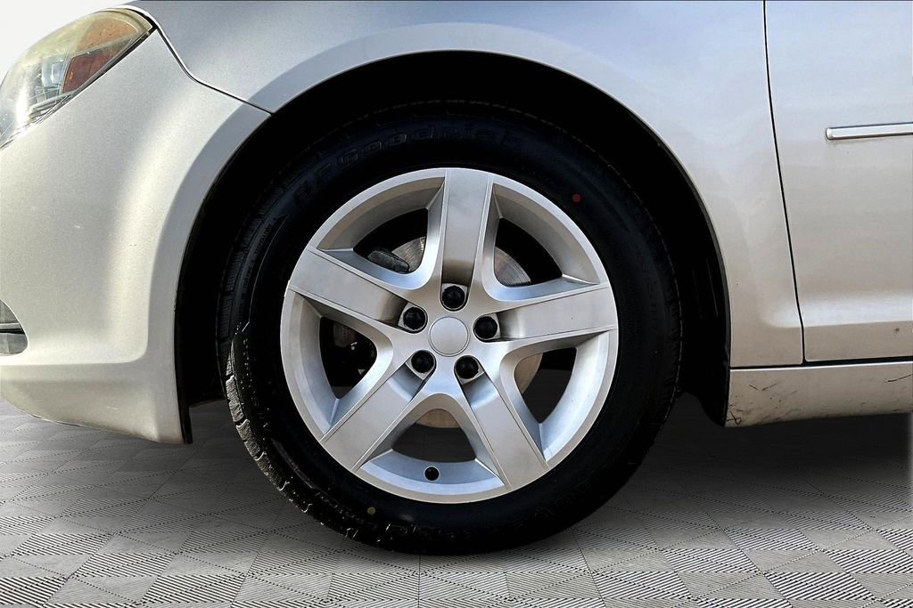 Used 2012 Chevrolet Malibu LS w/ LS Uplevel Package image 8