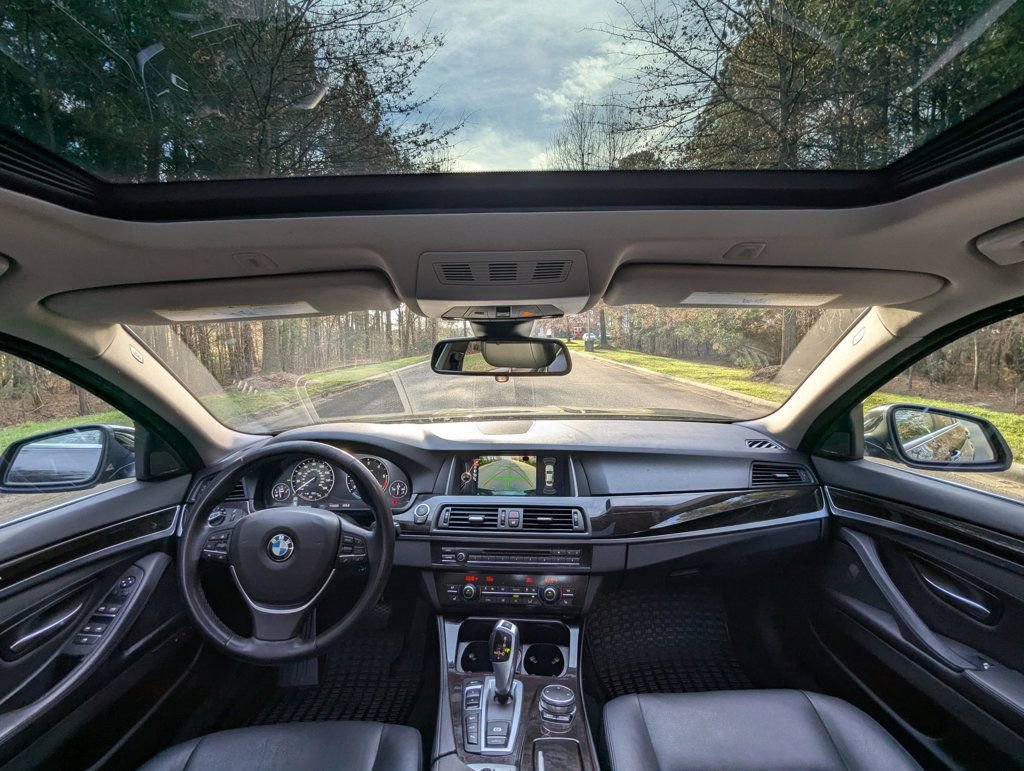Used 2015 BMW 535d xDrive image 18