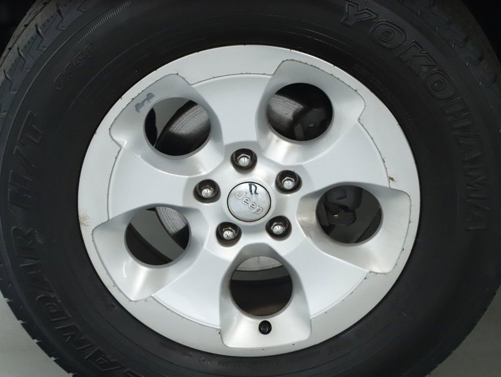 Used 2013 Jeep Wrangler Unlimited Sahara w/ Connectivity Group image 35