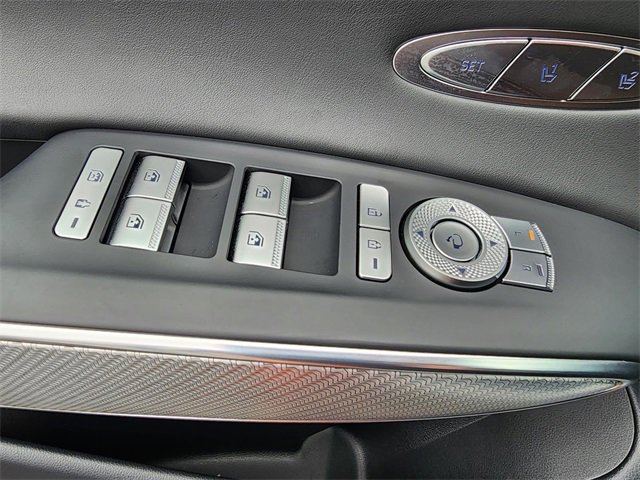 Used 2024 Genesis GV70 3.5T Sport image 22