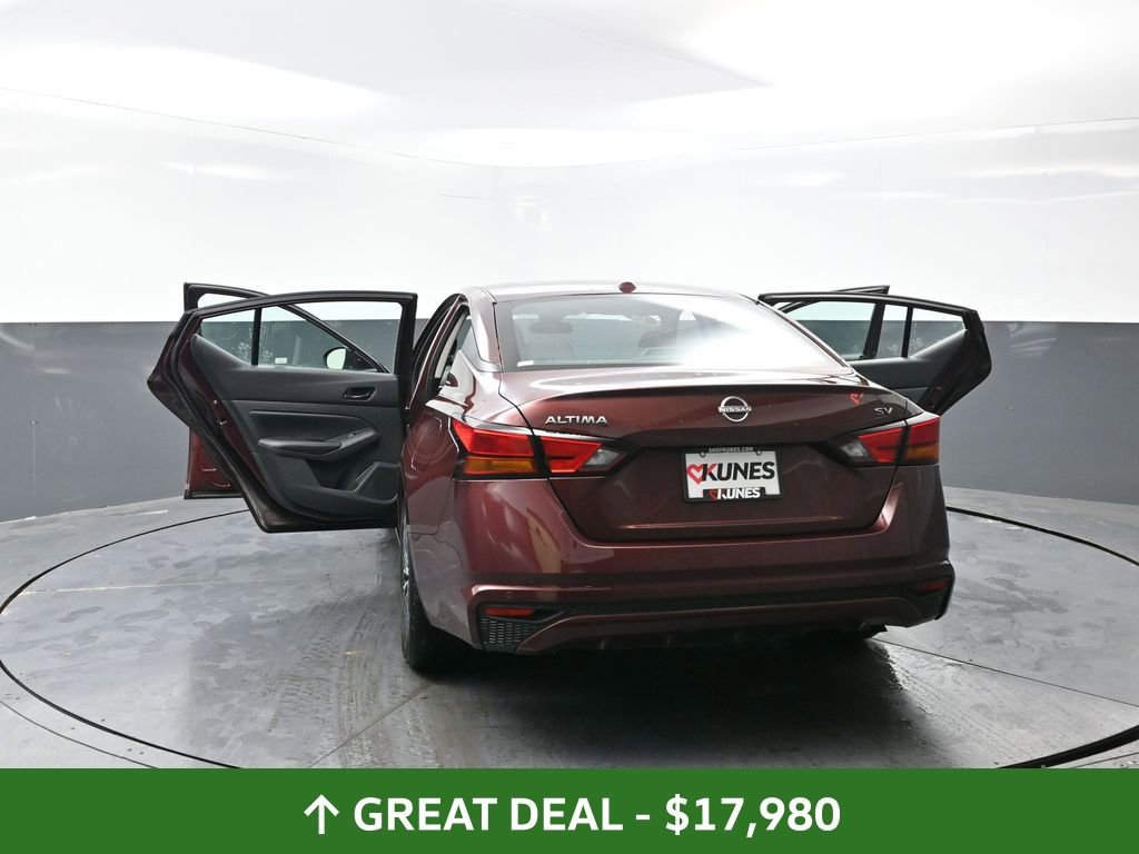Used 2024 Nissan Altima 2.5 SV image 59