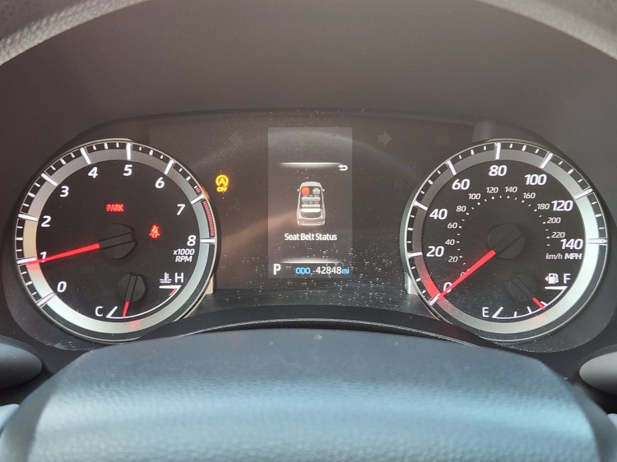 Used 2022 Toyota Highlander L FWD image 34