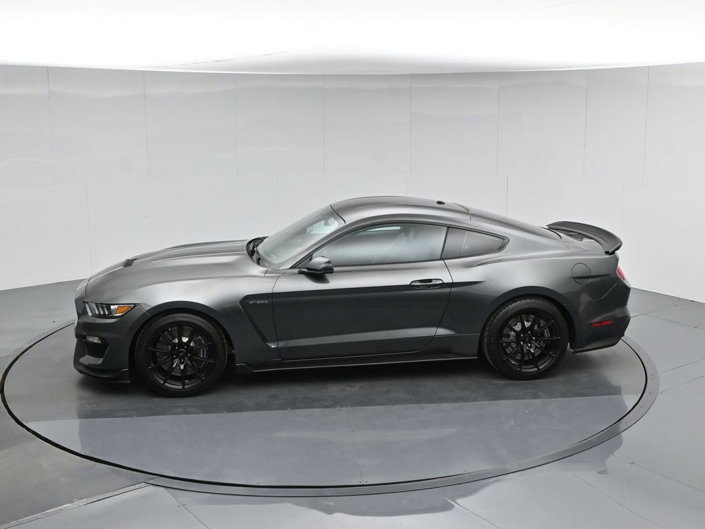 Used 2016 Ford Mustang Shelby GT350 w/ Technology Package image 42