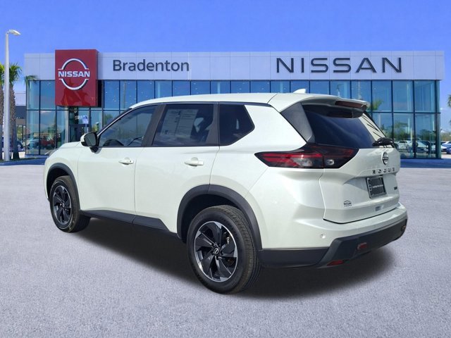 Certified 2024 Nissan Rogue SV image 7