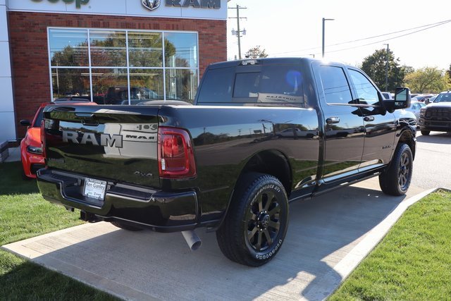 Used 2025 RAM 3500 Laramie image 43