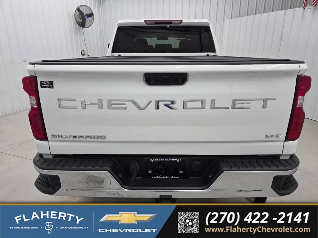 Used 2022 Chevrolet Silverado 2500 LTZ AWD/4WD image 4