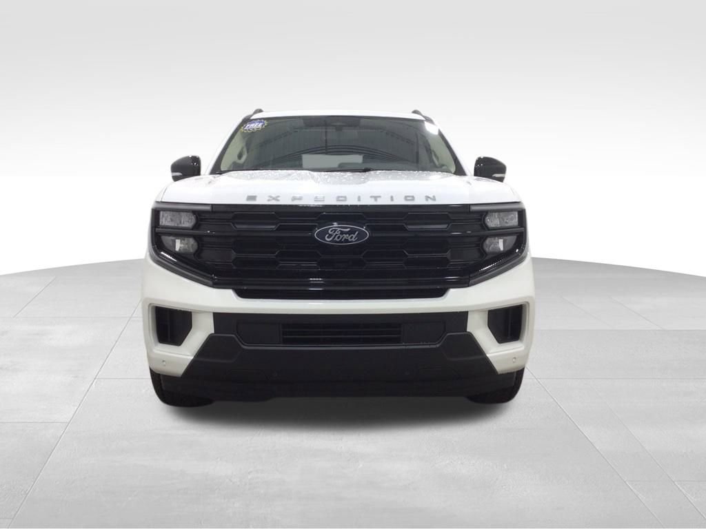 New 2025 Ford Expedition Active image 6