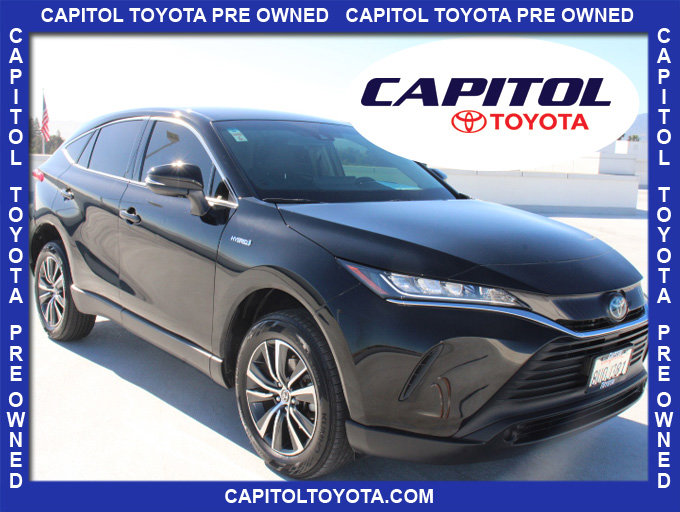 Used 2021 Toyota Venza LE image 1