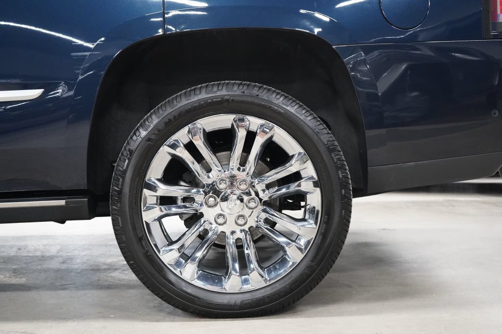 Used 2020 Cadillac Escalade Premium Luxury RWD image 39