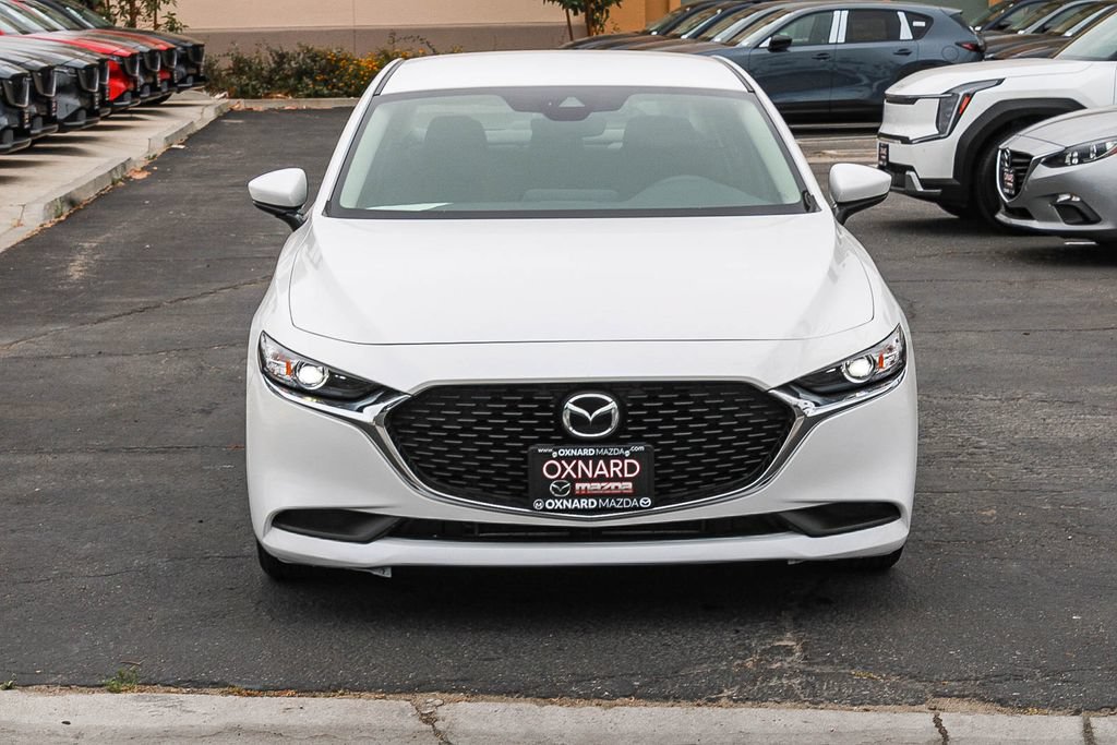 Used 2020 MAZDA MAZDA3 Sedan FWD image 2