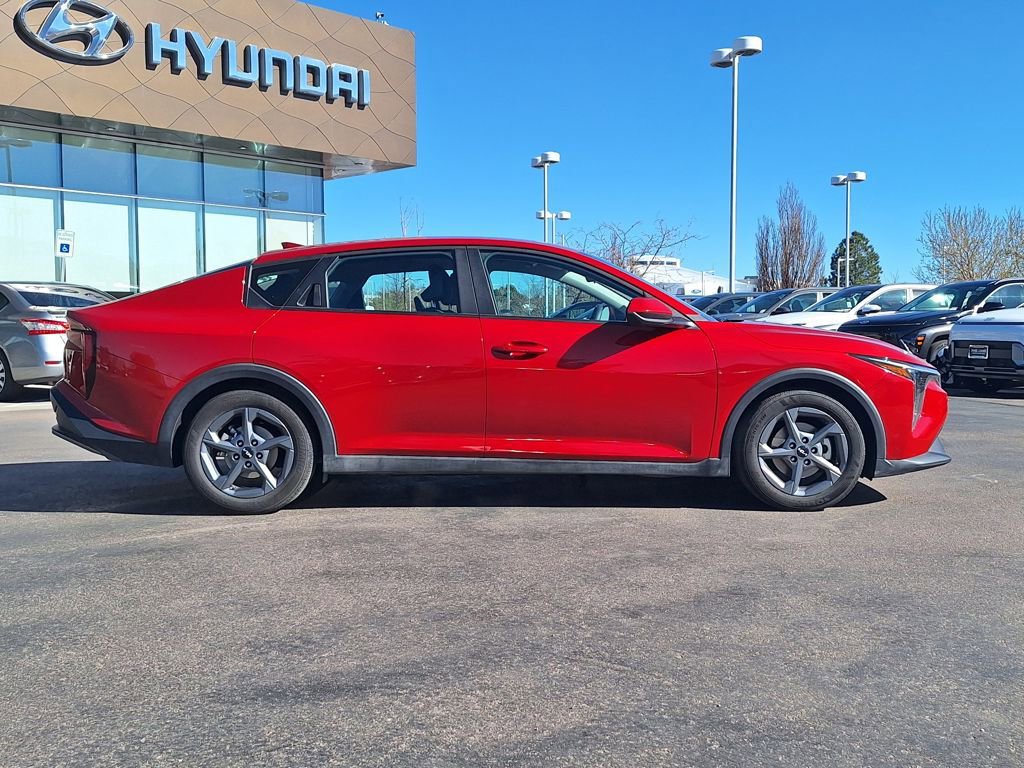 Used 2025 Kia K4 LXS image 2