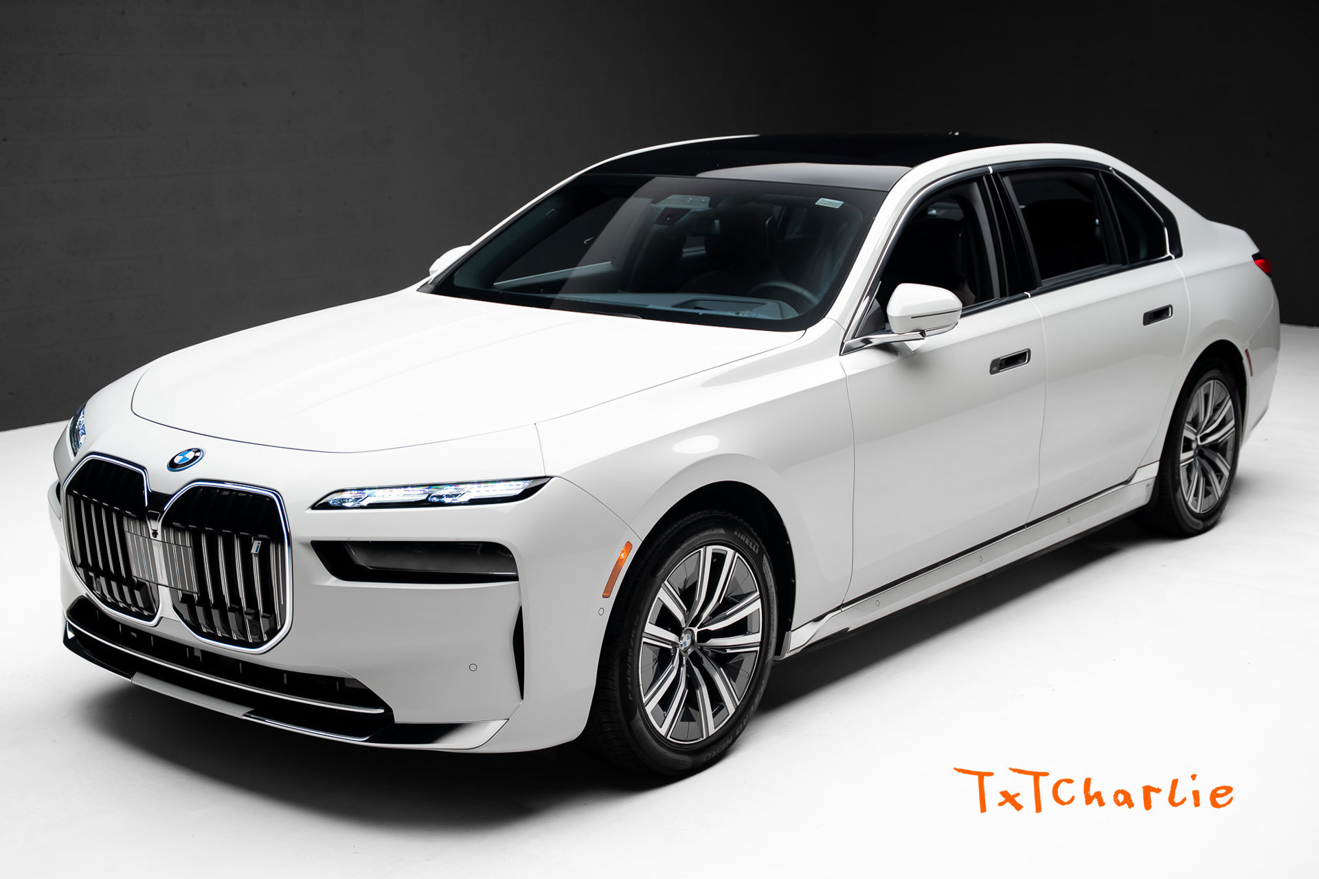 Used 2024 BMW i7 eDrive50 w/ Executive Package