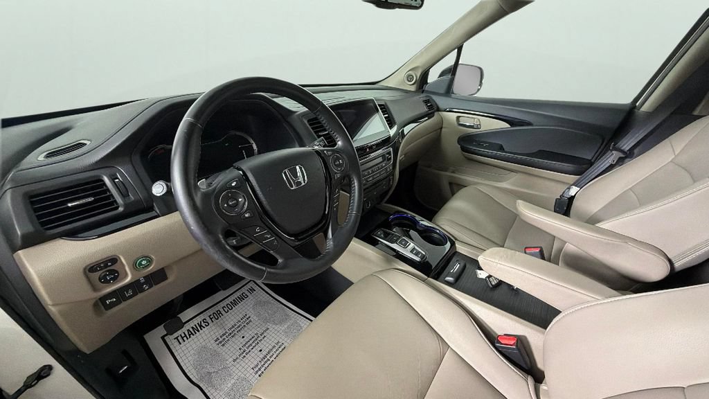 Used 2017 Honda Pilot Touring image 18