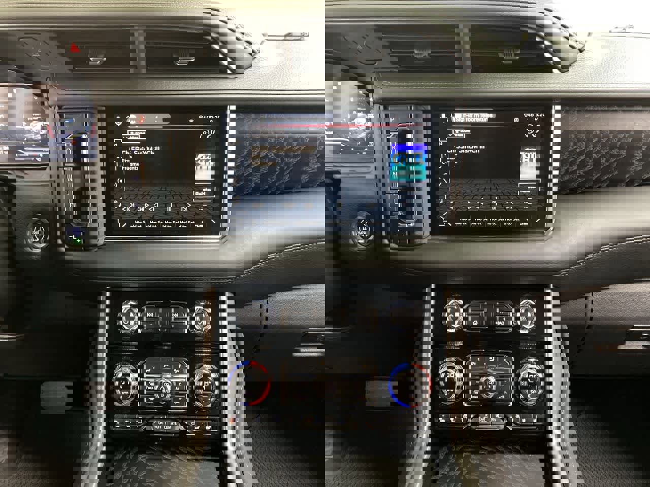 Used 2024 GMC Yukon Denali image 23