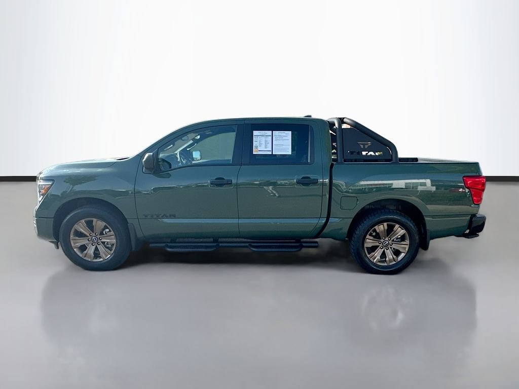 Used 2024 Nissan Titan SV w/ SV Bronze Edition Package RWD image 4