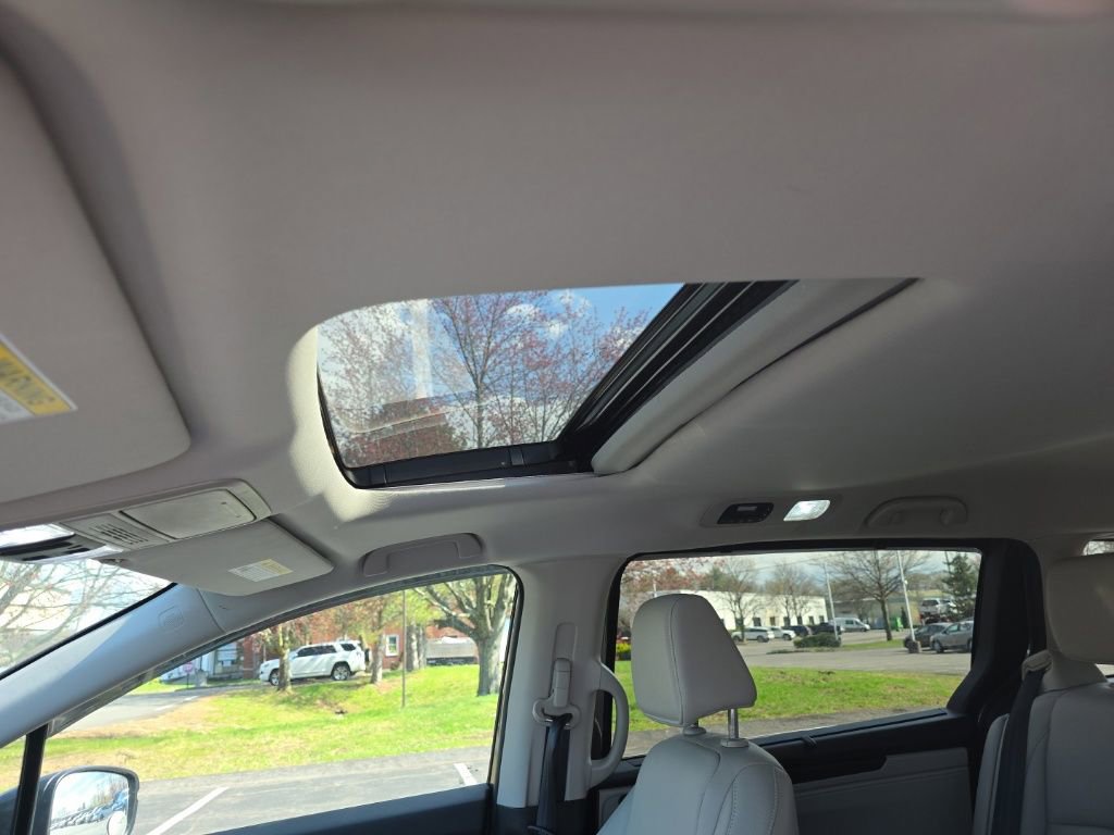 Used 2025 Honda Odyssey EX-L image 22
