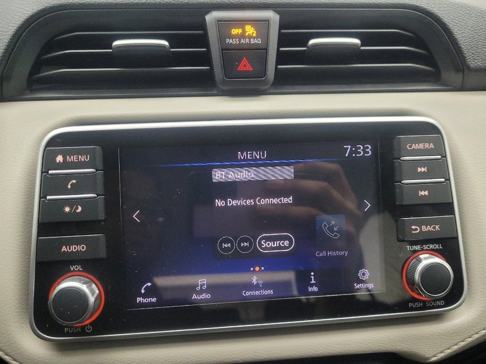 Used 2021 Nissan Versa SV image 25