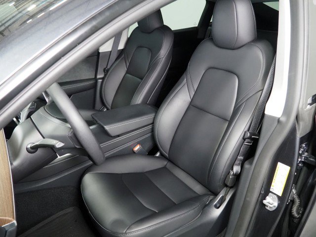 Used 2024 Tesla Model Y Performance image 15