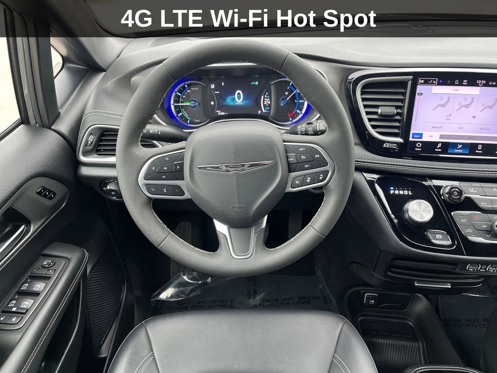 Used 2025 Chrysler Pacifica Select FWD image 19