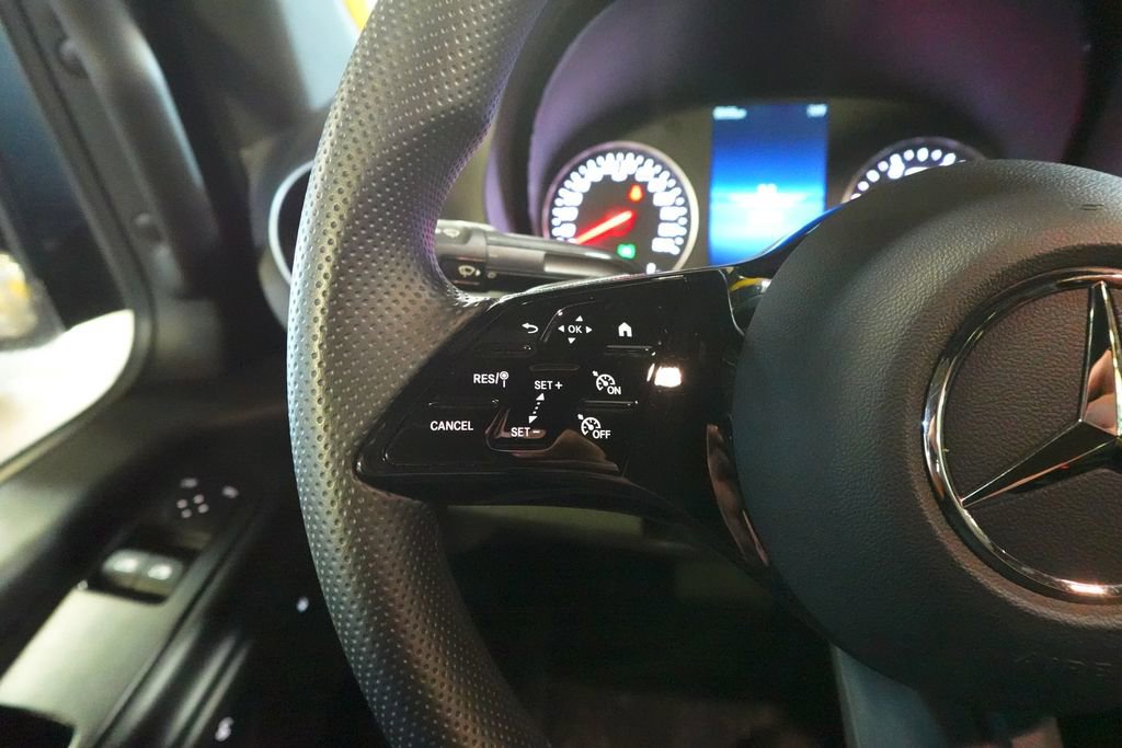 Used 2025 Mercedes-Benz Sprinter 2500 image 8