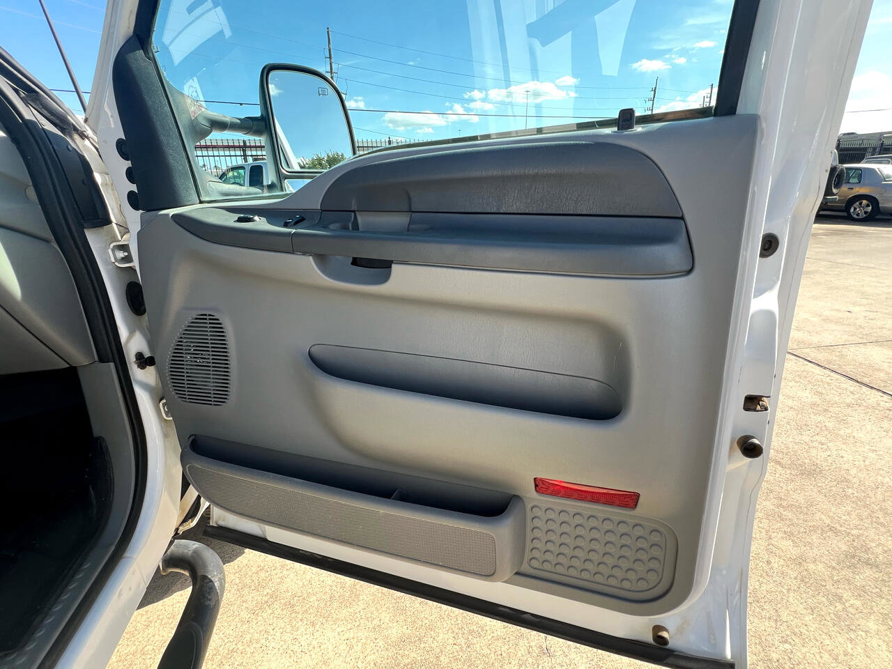 Used 2003 Ford F250 XL image 21