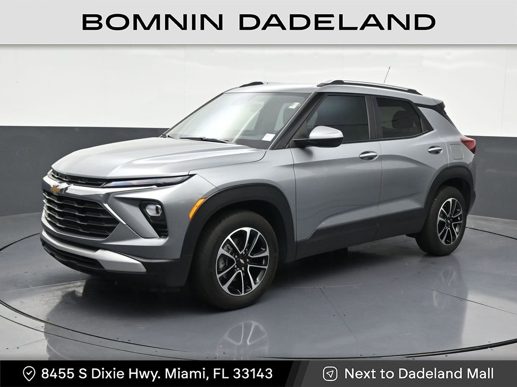 Used 2024 Chevrolet TrailBlazer LT FWD image 1