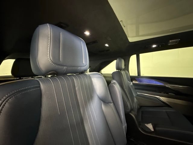 New 2025 Cadillac Escalade IQ Luxury 2 AWD/4WD image 31