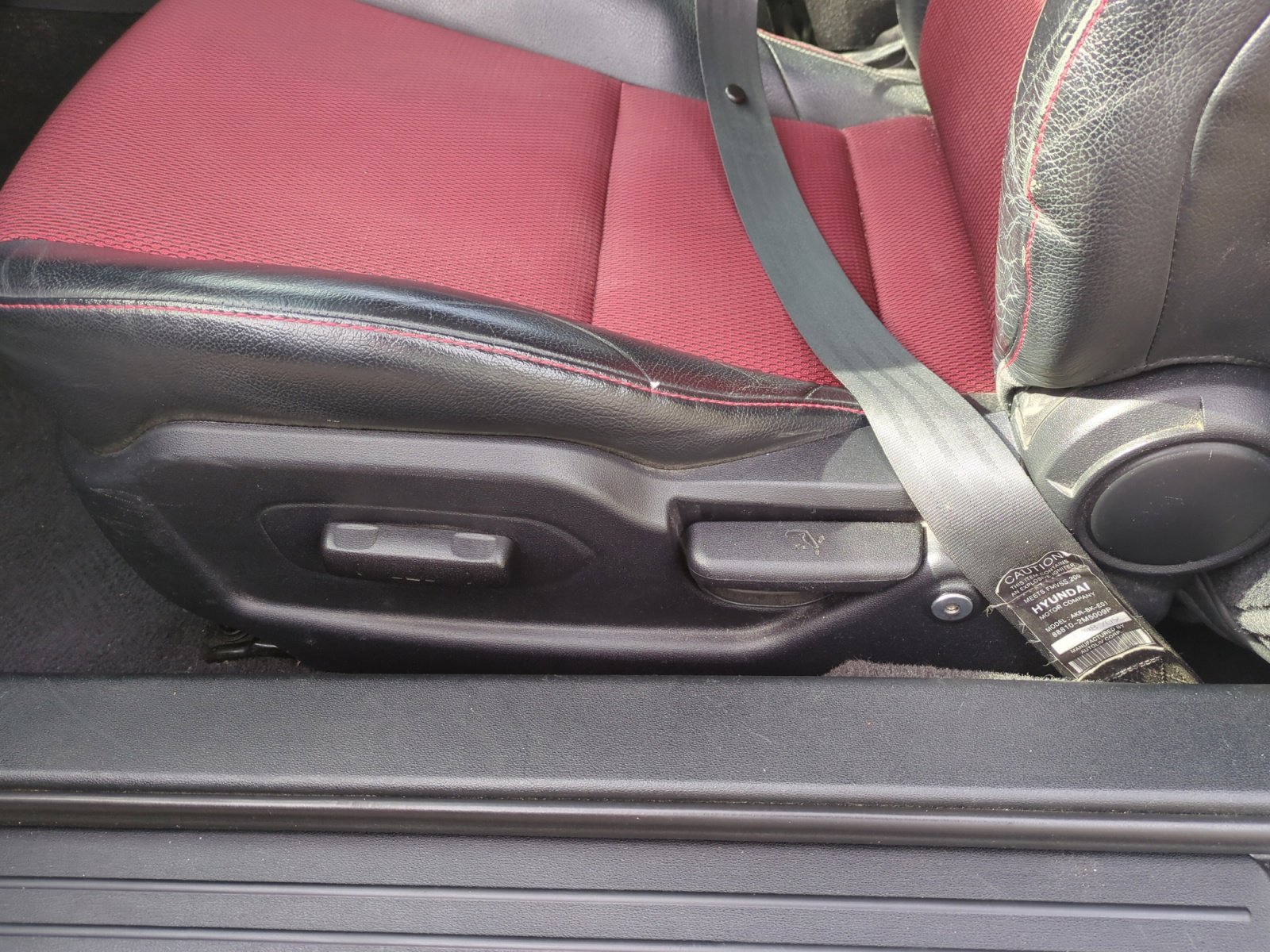 Used 2010 Hyundai Genesis 2.0T image 14